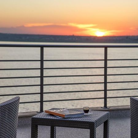 Lake Boutique Apartments & Rooms Mamaia Ngoại thất bức ảnh