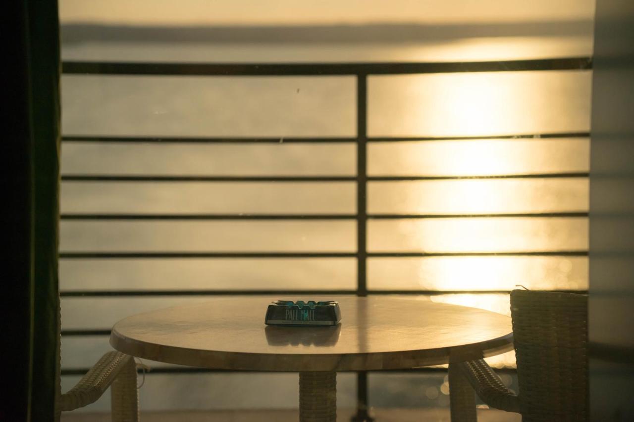 Lake Boutique Apartments & Rooms Mamaia Ngoại thất bức ảnh