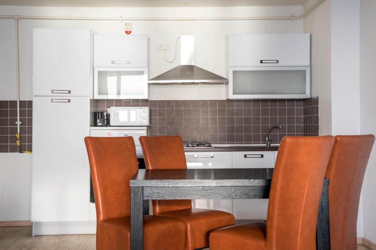 Lake Boutique Apartments & Rooms Mamaia Ngoại thất bức ảnh