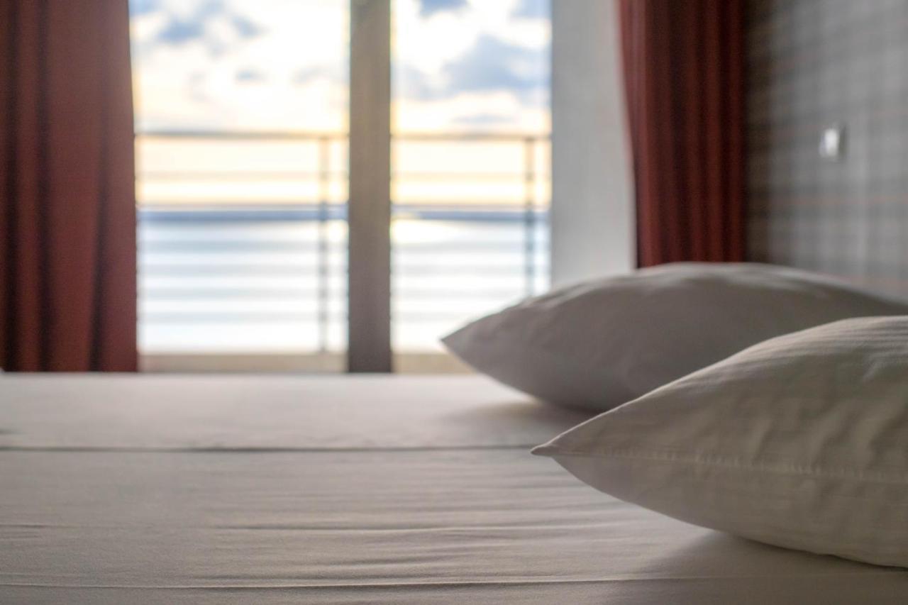 Lake Boutique Apartments & Rooms Mamaia Ngoại thất bức ảnh