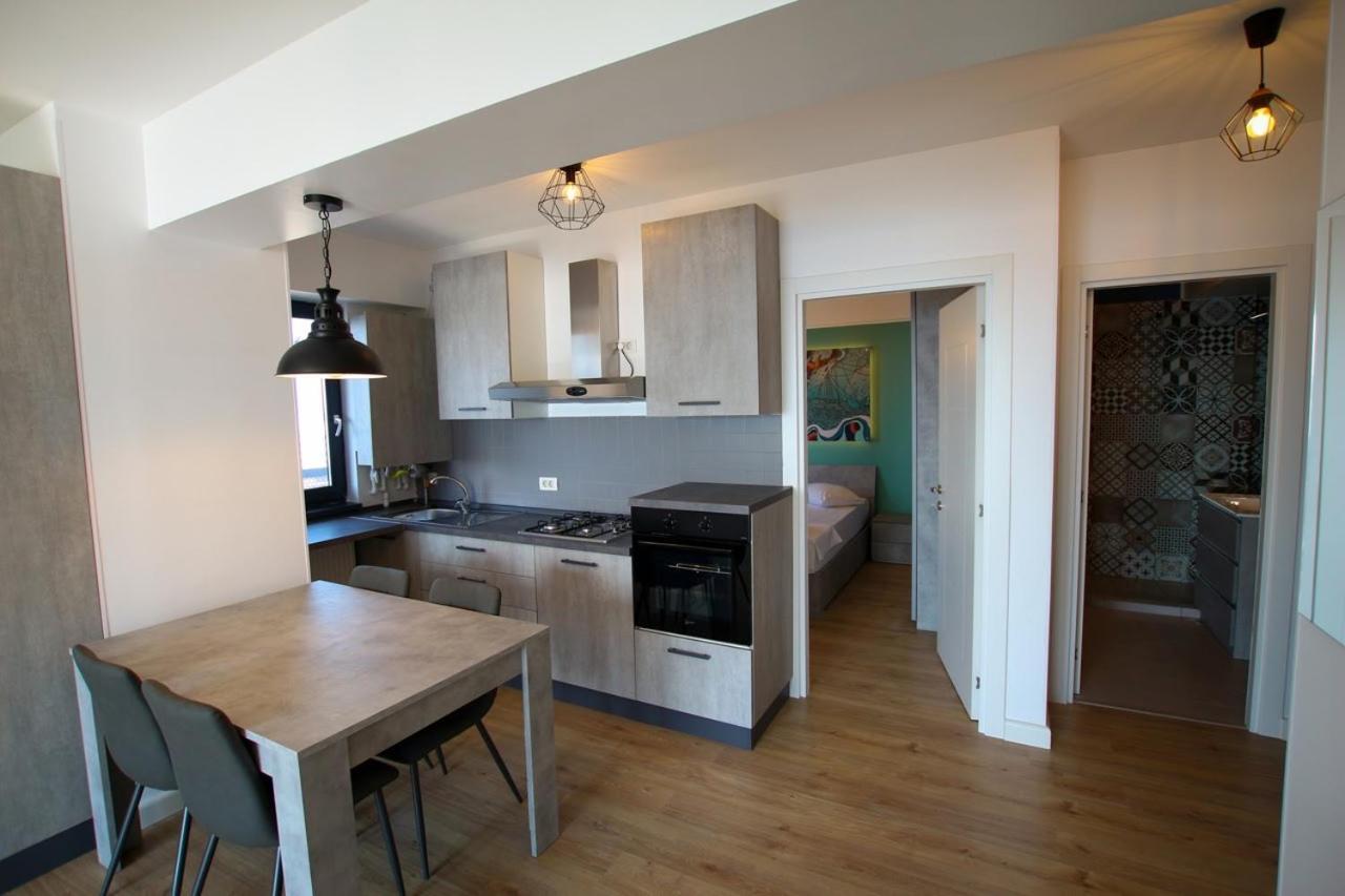 Lake Boutique Apartments & Rooms Mamaia Ngoại thất bức ảnh