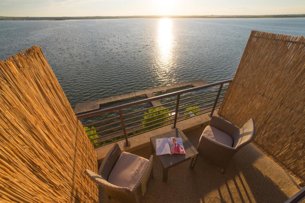 Lake Boutique Apartments & Rooms Mamaia Ngoại thất bức ảnh