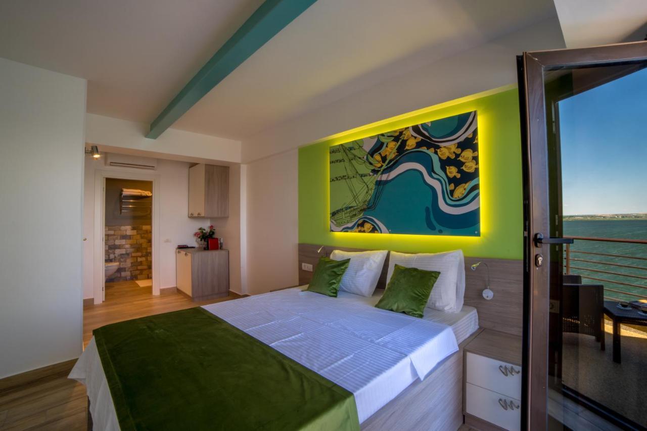 Lake Boutique Apartments & Rooms Mamaia Ngoại thất bức ảnh