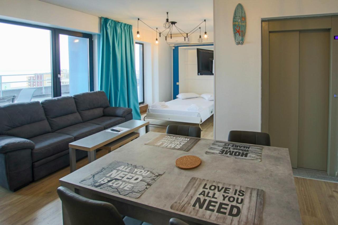 Lake Boutique Apartments & Rooms Mamaia Ngoại thất bức ảnh
