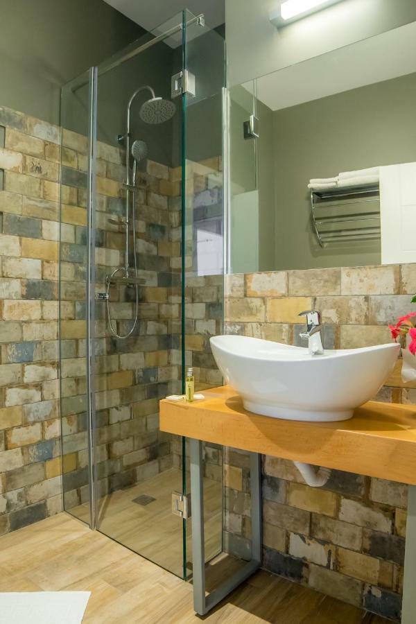 Lake Boutique Apartments & Rooms Mamaia Ngoại thất bức ảnh