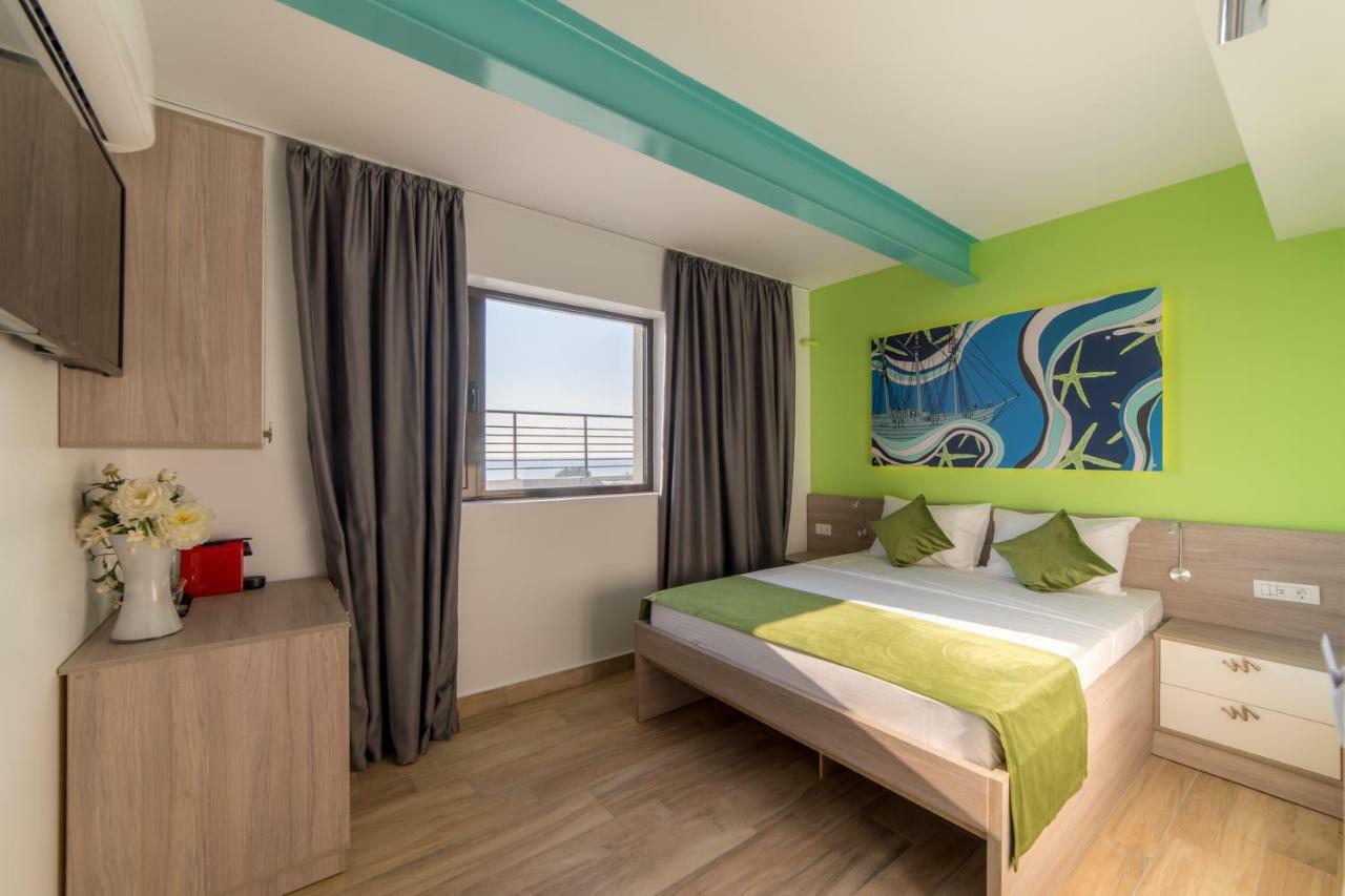 Lake Boutique Apartments & Rooms Mamaia Ngoại thất bức ảnh