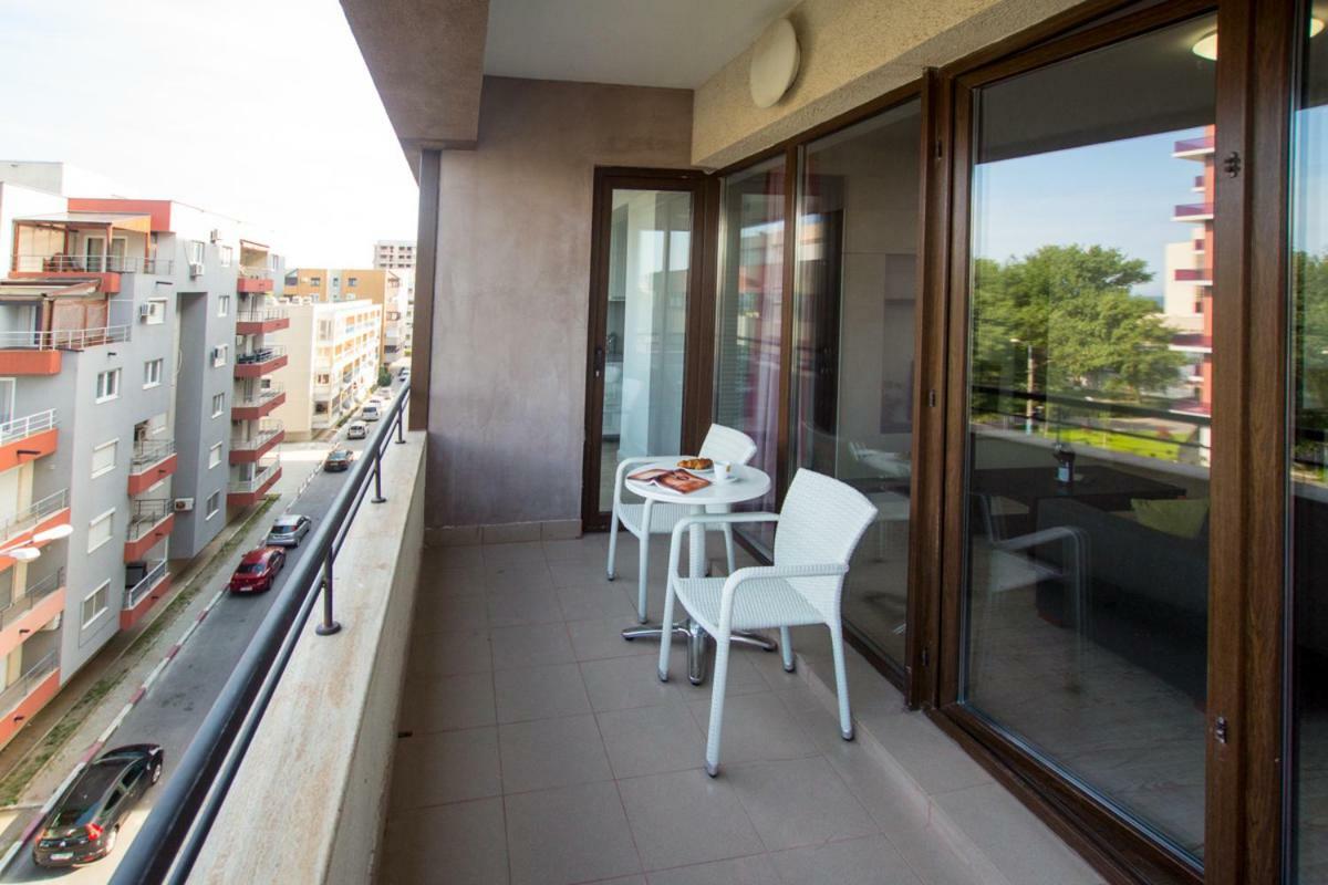 Lake Boutique Apartments & Rooms Mamaia Ngoại thất bức ảnh